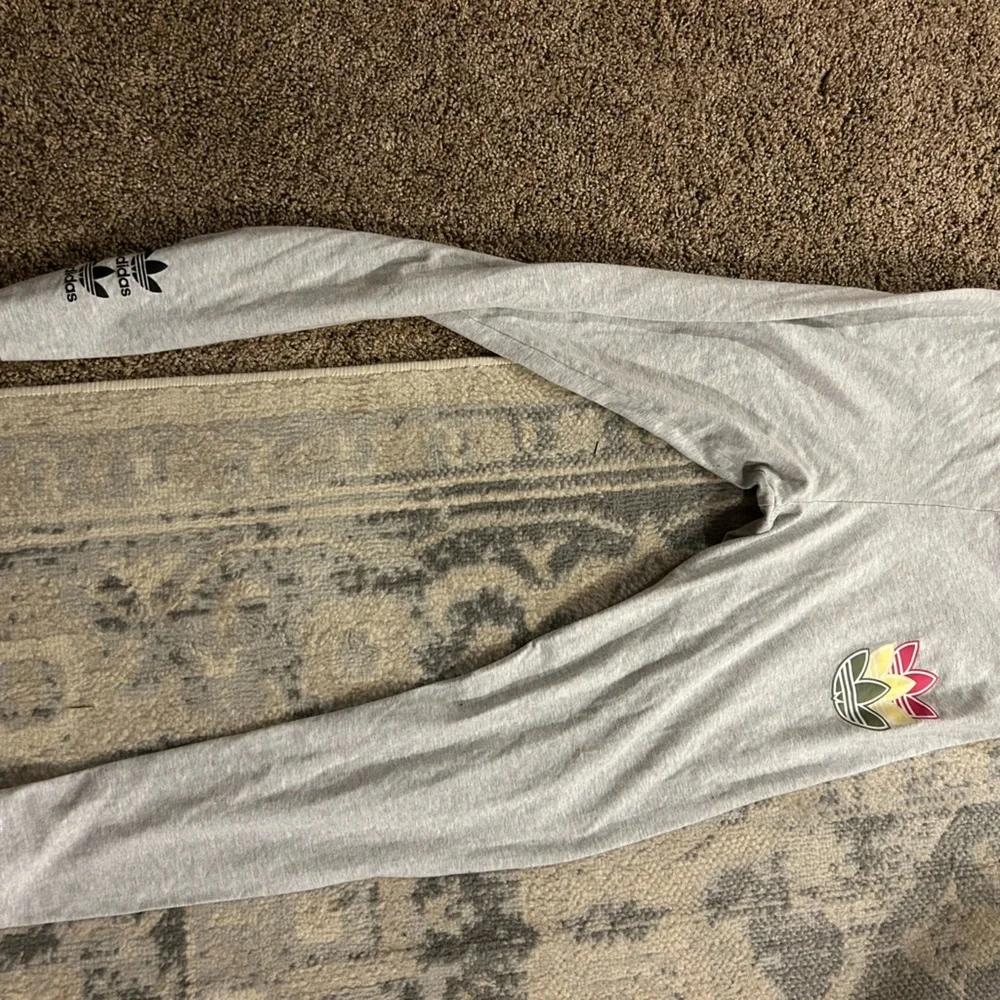 Adidas set - Picture 2 of 3